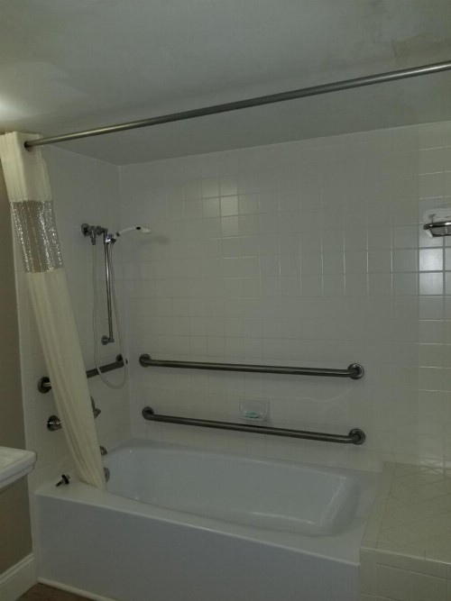 Stayable Select Gainesville - image 9