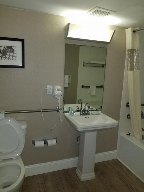 Stayable Select Gainesville - image 8