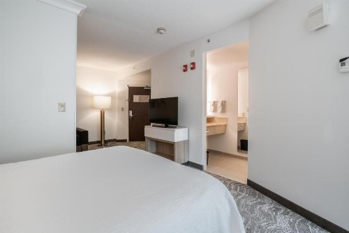 SpringHill Suites Gainesville - image 17