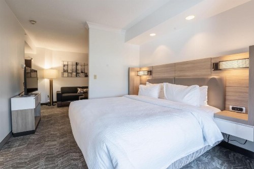 SpringHill Suites Gainesville - image 49