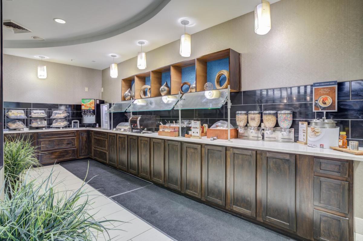 SpringHill Suites Gainesville - image 7