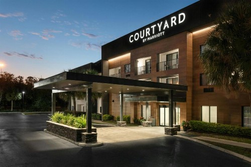 Courtyard Gainesville - image 24
