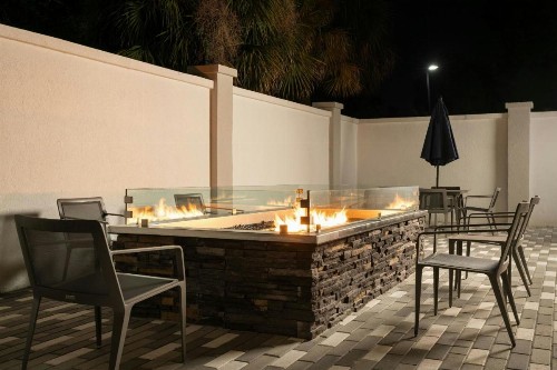 Courtyard Gainesville - image 3