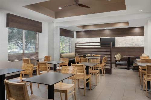 Country Inn & Suites by Radisson Gainesville FL - image 39