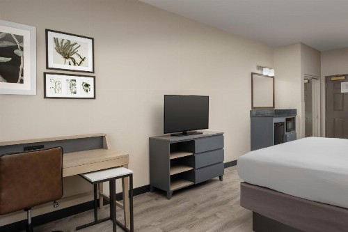 Country Inn & Suites by Radisson Gainesville FL - image 42