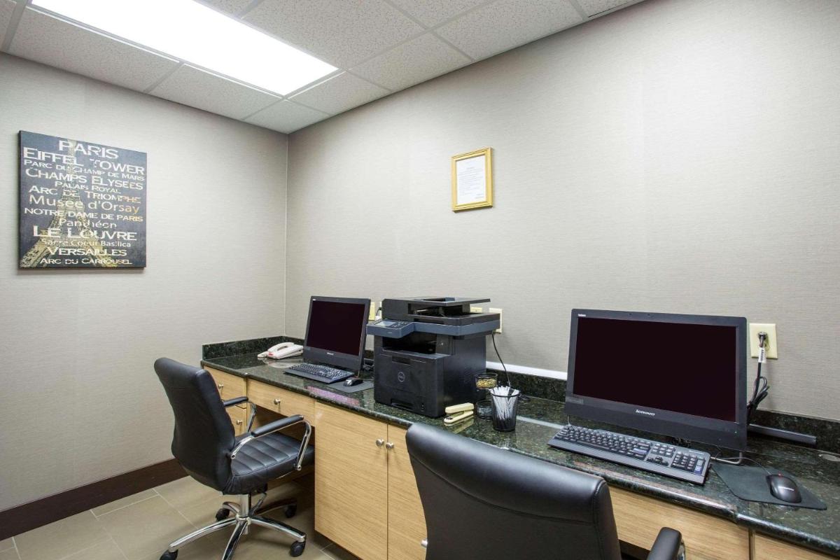 Country Inn & Suites by Radisson Gainesville FL - image 6