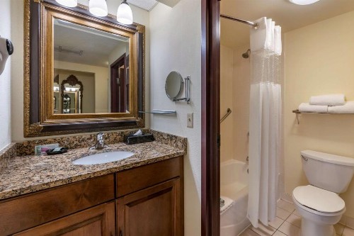 Best Western Gateway Grand - image 20