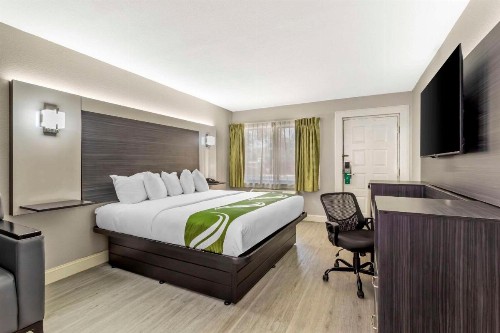 Quality Inn University - image 4