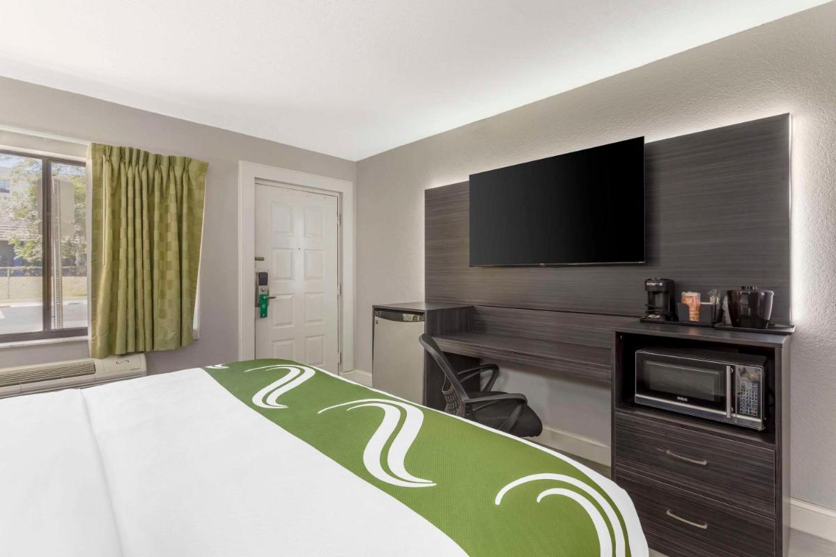 Quality Inn University - image 5