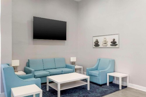 Quality Inn University - image 8