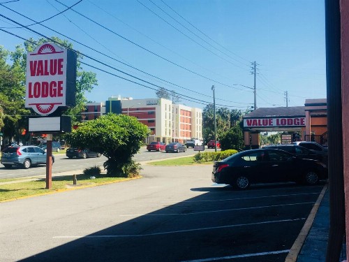 Value Lodge - Gainesville - image 4