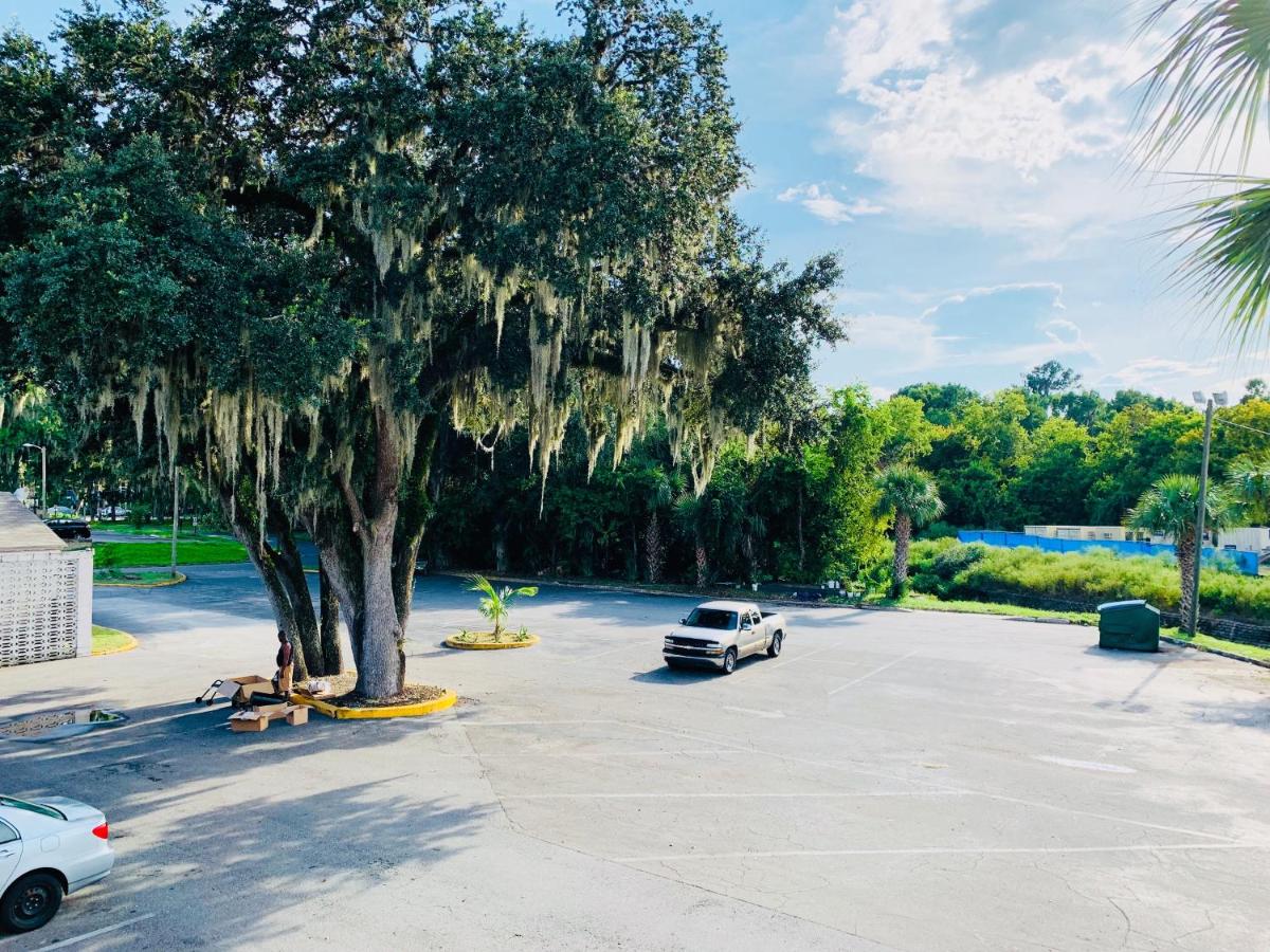 Value Lodge - Gainesville - image 6