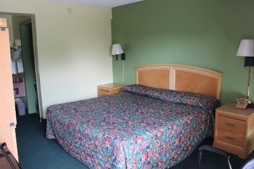 Travelers Inn Gainesville - image 5