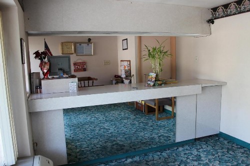 Travelers Inn Gainesville - image 7