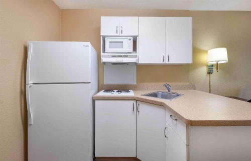 Extended Stay America Suites - Gainesville - I-75 - image 12