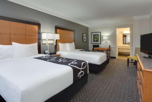 Days Inn by Wyndham Gainesville Florida - image 11