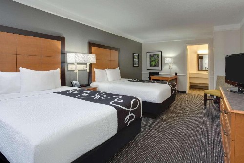 Days Inn by Wyndham Gainesville Florida - image 33