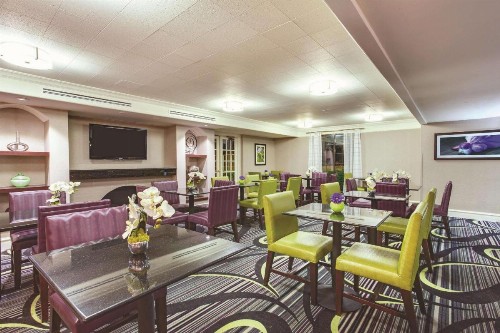 Days Inn by Wyndham Gainesville Florida - image 7