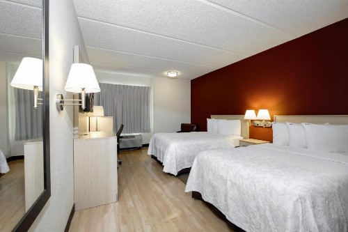 Red Roof Inn PLUS + Gainesville - image 10