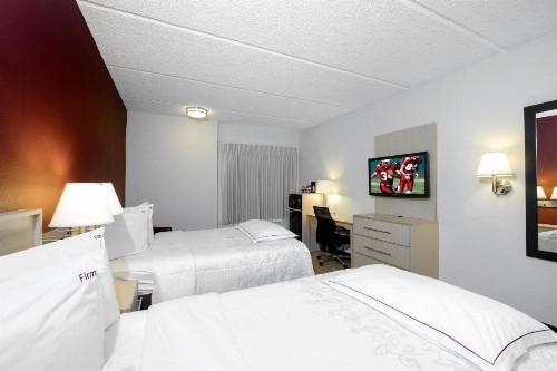 Red Roof Inn PLUS + Gainesville - image 25