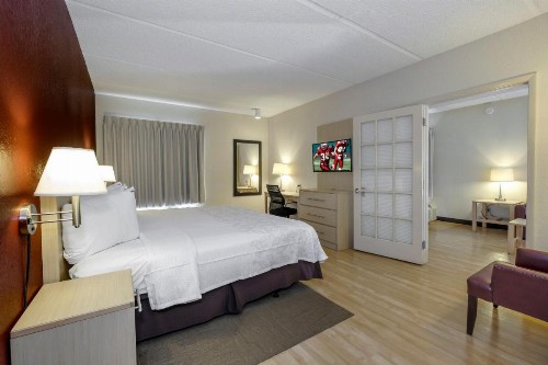 Red Roof Inn PLUS + Gainesville - image 43