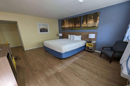 Days Inn by Wyndham Gainesville University - image 16