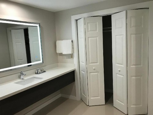 HoM A Trademark Collection Hotel - image 19