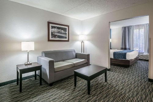 Comfort Inn University Gainesville - image 14