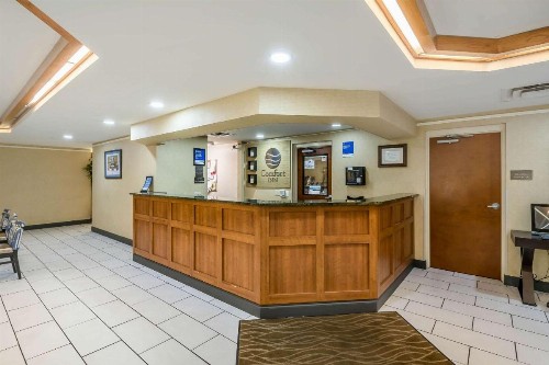 Comfort Inn University Gainesville - image 15