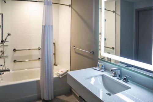Comfort Inn University Gainesville - image 22