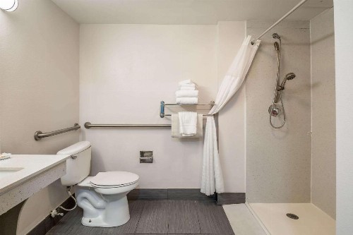 Comfort Inn University Gainesville - image 27