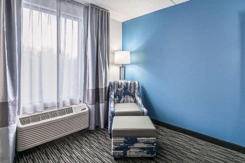 Comfort Inn University Gainesville - image 32