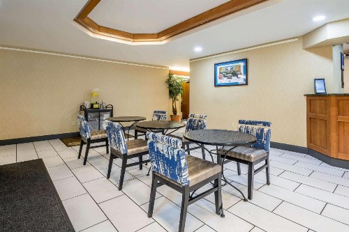 Comfort Inn University Gainesville - image 34