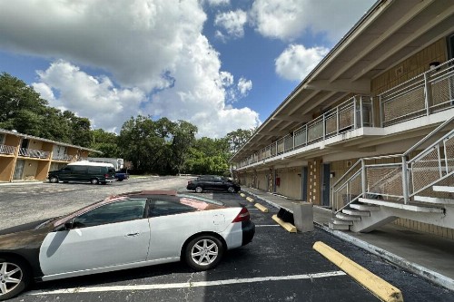 Knights Inn Gainesville - image 5
