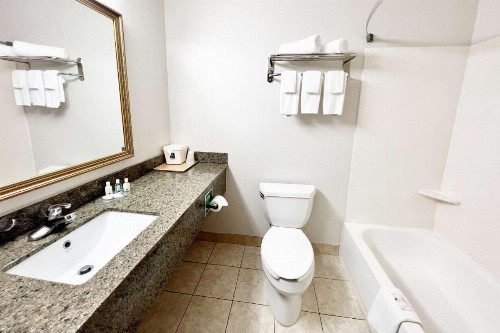 Quality Inn Gainesville I-75 - image 17