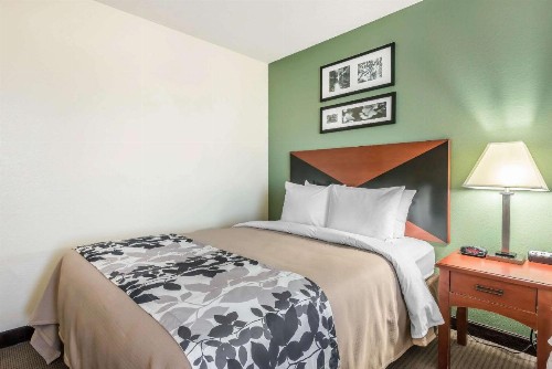 Sleep Inn & Suites University/Shands - image 26