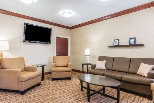 Sleep Inn & Suites University/Shands - image 9