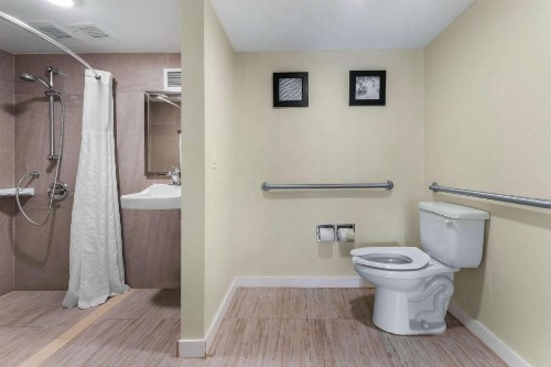 Quality Inn University North I-75 - image 48