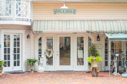 Sweetwater Branch Inn - image 41