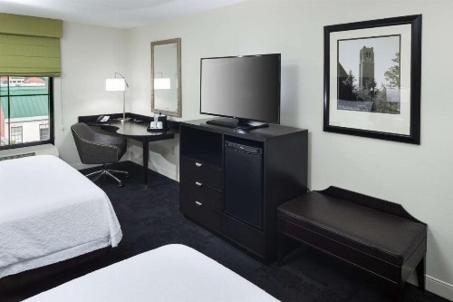 Hampton Inn Suites - Gainesville Downtown - image 33