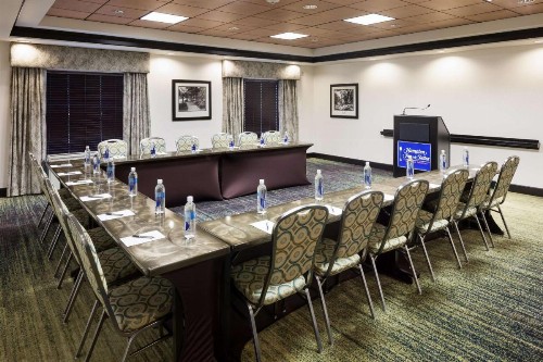 Hampton Inn Suites - Gainesville Downtown - image 40