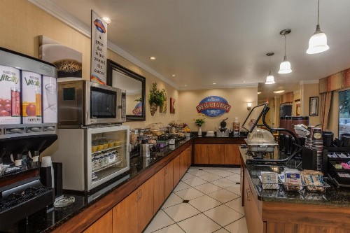 Baymont by Wyndham Gainesville - image 12
