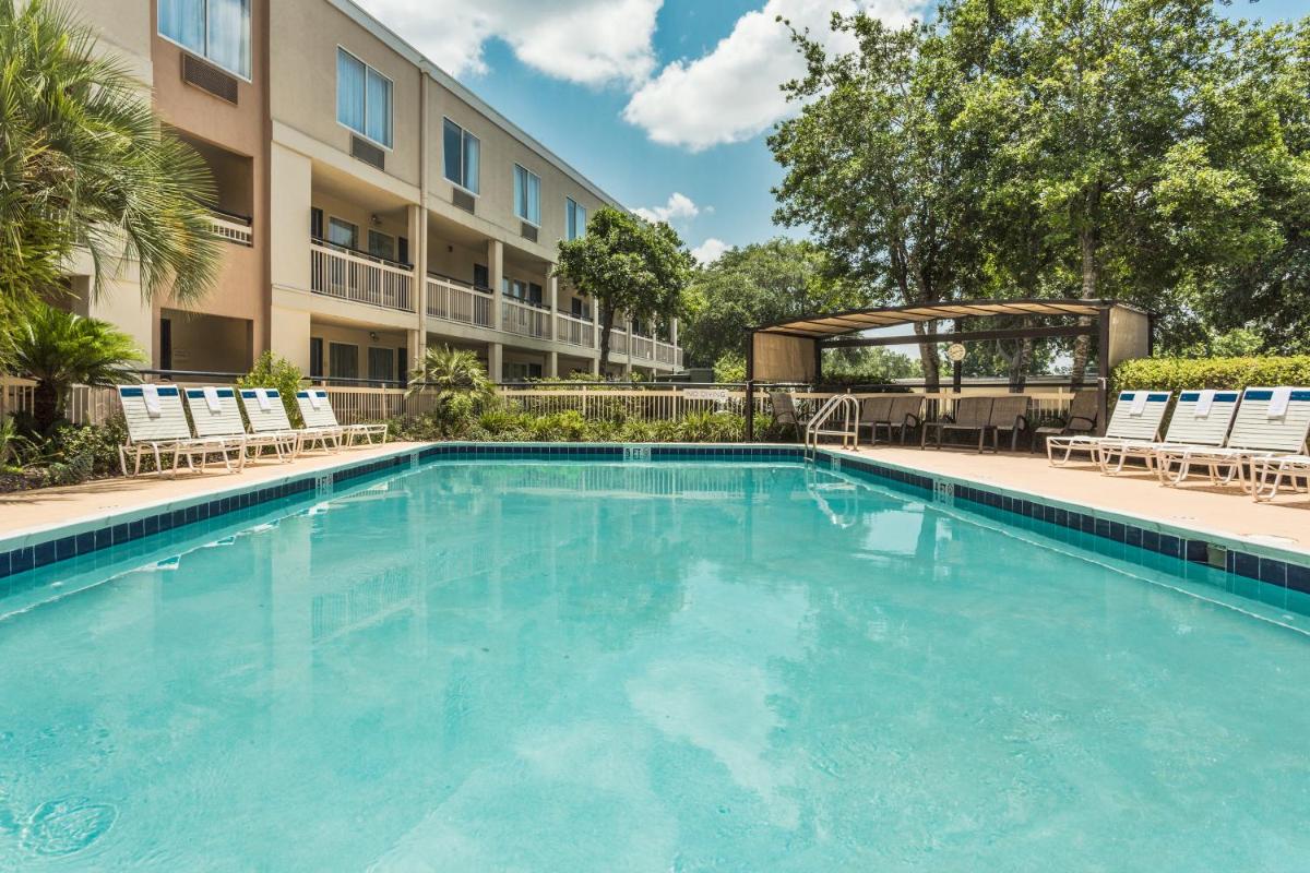 Baymont by Wyndham Gainesville - image 6