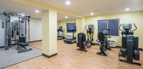 DoubleTree by Hilton Gainesville - image 13