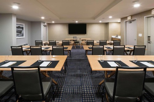 DoubleTree by Hilton Gainesville - image 26