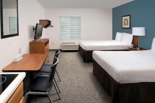 WoodSpring Suites Gainesville I-75 - image 13