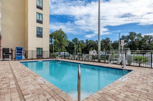 Comfort Suites Gainesville Near University - image 27