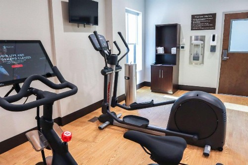 Comfort Suites Gainesville Near University - image 30