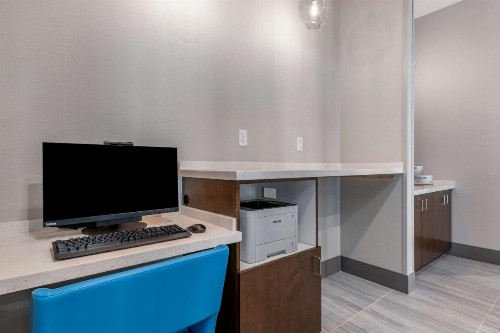 Comfort Suites Gainesville Near University - image 34