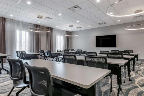 Comfort Suites Gainesville Near University - image 36